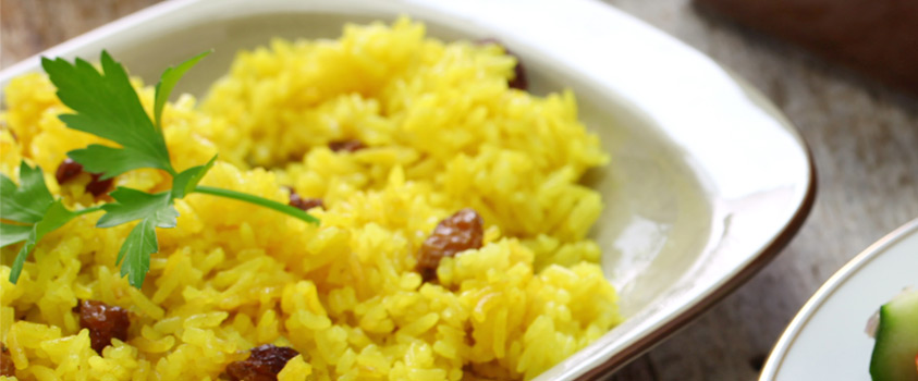 Uma ceia de natal mais leve - Arroz de cúrcuma e nozes
